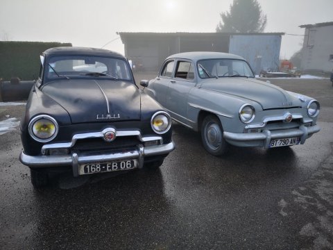 restauration carburateur d'une voiture de collection Simca Aronde de 1952  à Chatonnay.