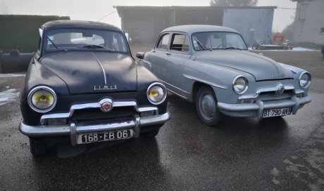 restauration carburateur d'une voiture de collection Simca Aronde de 1952  à Chatonnay.