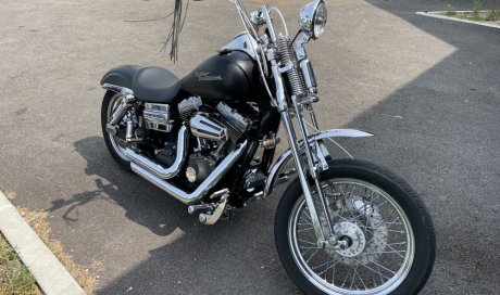 revision et entretien d'une moto Harley Davidson DYNA STREET BOB de 2006 par votre garagiste l'atelier Riders spirit à Vienne 