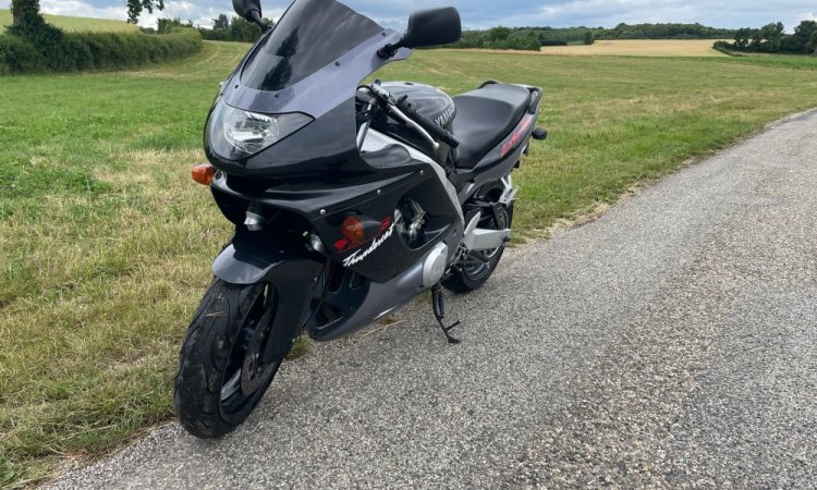 yamaha 600 YZF