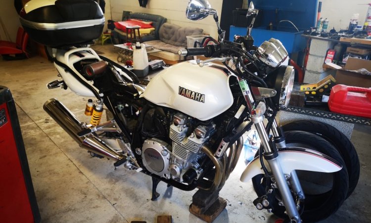 yamaha 1300 XJR